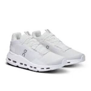 Use men’s On Cloudnova 2 sneakers size 10.5